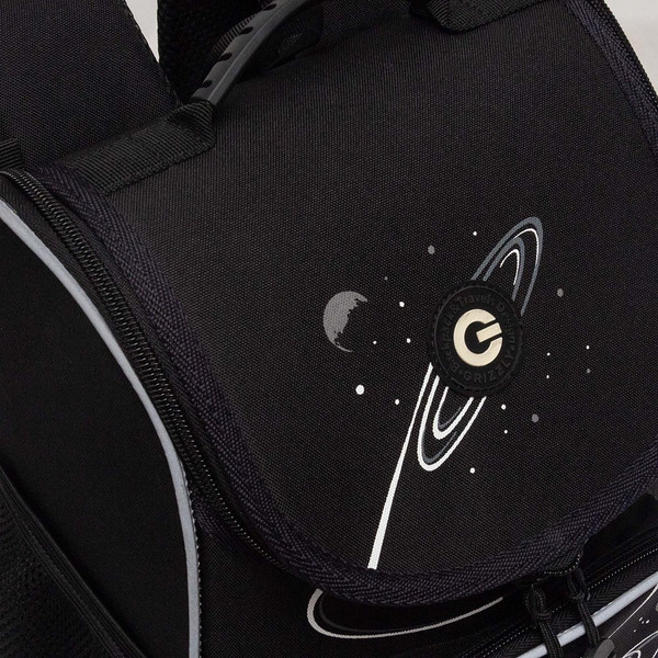 Изображение товара Школьный рюкзак Grizzly RAm-585-4 (черный/белый)