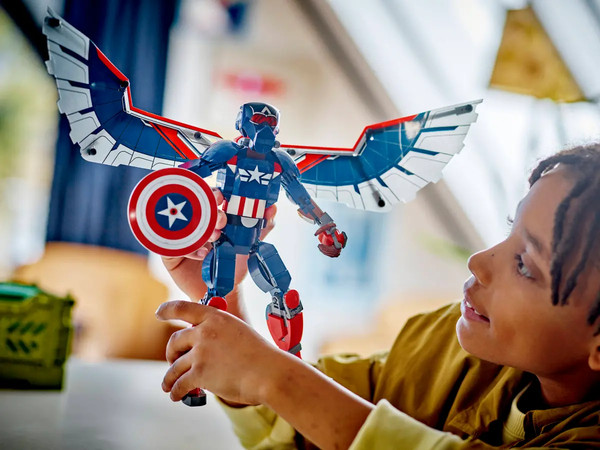 Изображение товара Конструктор Lego Marvel Новый Капитан Америка 76296
