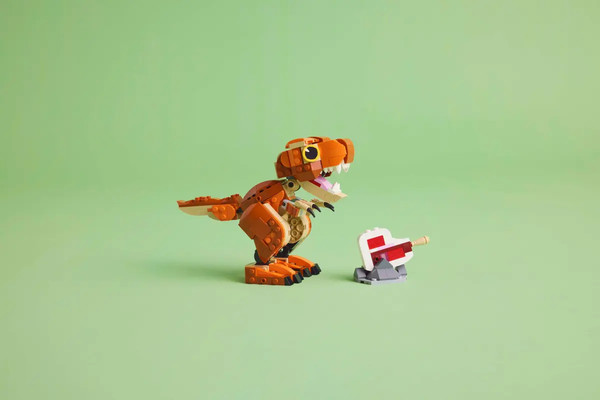 Изображение товара Конструктор Lego Jurassic World Маленький поедатель: тираннозавр Рекс 76967