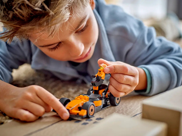 Изображение товара Конструктор Lego City Гоночный автомобиль McLaren 60442