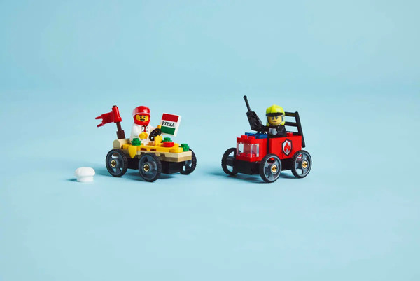 Изображение товара Конструктор Lego City Гоночный набор: пицца против пожарной машины 60458