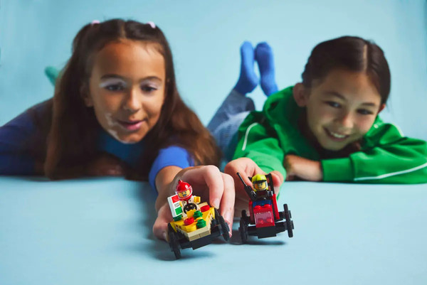 Изображение товара Конструктор Lego City Гоночный набор: пицца против пожарной машины 60458