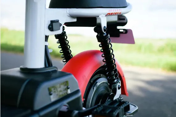 Изображение товара Электровелосипед AVM Delta Lite (красный)