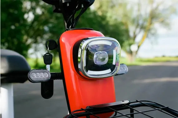 Изображение товара Электровелосипед AVM Delta Lite (красный)