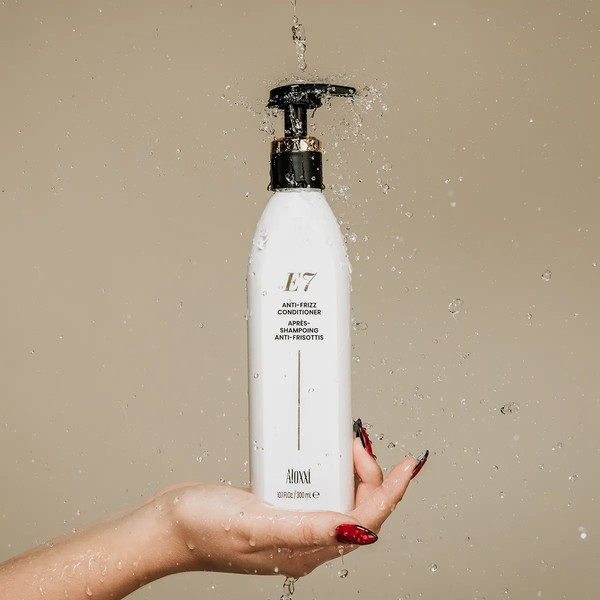 Изображение товара Кондиционер для волос Aloxxi 7 масел E7 Anti-Frizz (300мл)