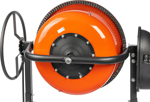 Изображение товара Бетономешалка Garvill БСЭ-120 + Бензопила цепная CS45K