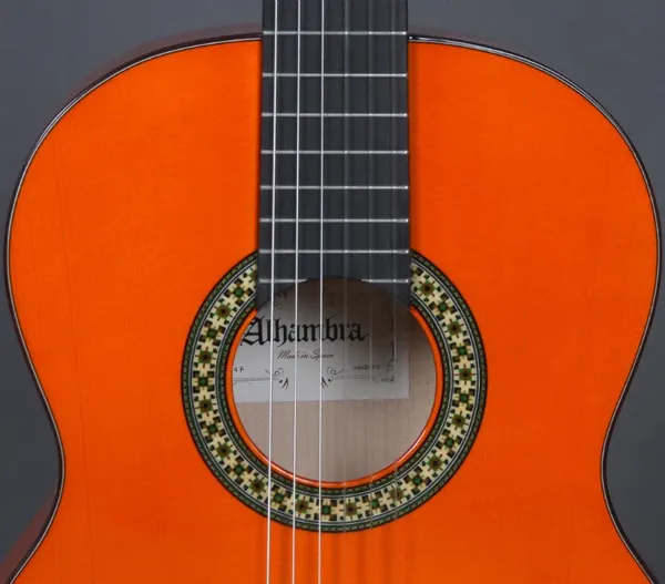 Изображение товара Акустическая гитара Alhambra 4F Tap Plate