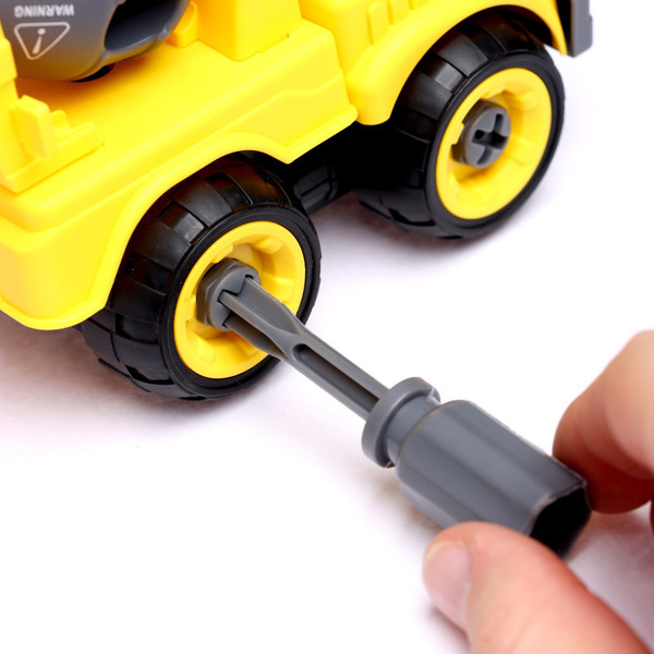 Изображение товара Игрушка-конструктор Sima-Land Бетономешалка D918 / 7016002 (24эл)