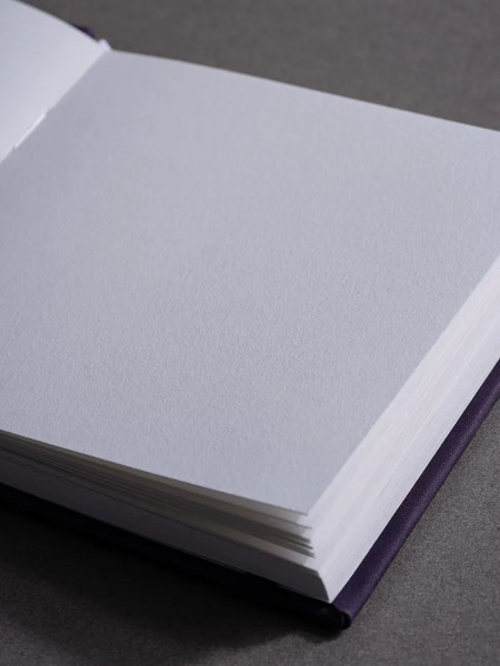 Изображение товара Скетчбук Малевичъ GrafArt White / 401279 (40л, фиолетовый)