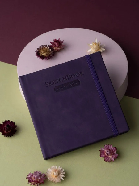 Изображение товара Скетчбук Малевичъ GrafArt White / 401279 (40л, фиолетовый)