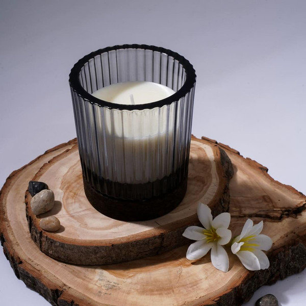 Изображение товара Свеча Вещицы Tobacco&Vanilla YJC-6