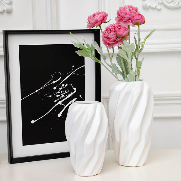 Изображение товара Ваза Вещицы Вихрь Cha16-S (белый)