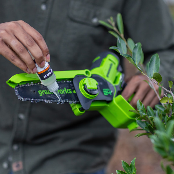 Изображение товара Пила цепная аккумуляторная Greenworks GD24CSMNX бесщеточная 24V 15см / 2008707UB (c АКБ 4Ач и ЗУ)