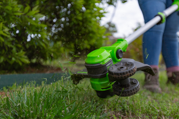 Изображение товара Триммер аккумуляторный Greenworks G24LT301 / 2113207 (без АКБ и ЗУ)