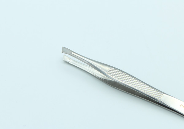 Изображение товара Пинцет косметический PRYHOZA Pincet-02 скошенный