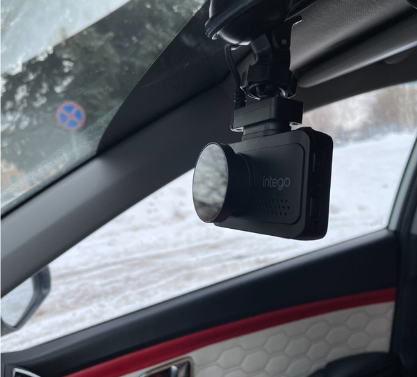 Изображение товара Автомобильный видеорегистратор Intego Kite 2 4К