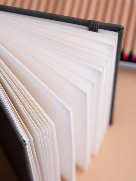 Изображение товара Скетчбук Малевичъ GrafArt White / 401282 (50л, серый)