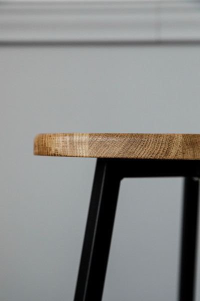 Изображение товара Табурет барный Stal-Massiv Delta-63 (дуб натуральный/черный)