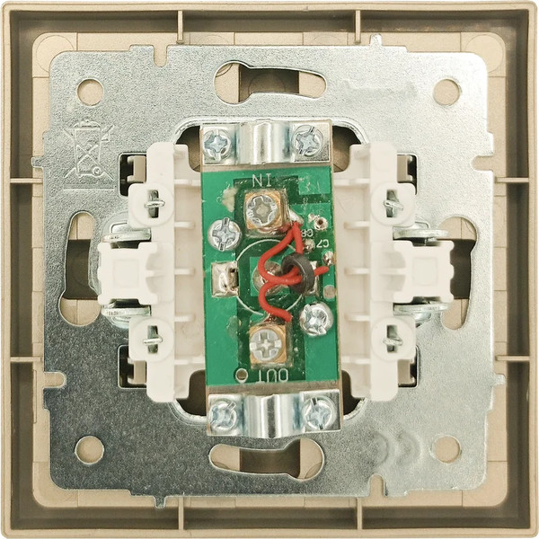 Изображение товара Розетка Lezard Zima 704-3688-129 (золото)