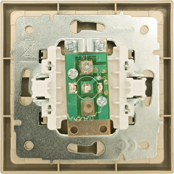 Изображение товара Розетка Lezard Zima 704-3688-130 (золото)