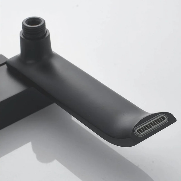 Изображение товара Смеситель Shevanik S4002H (черный)