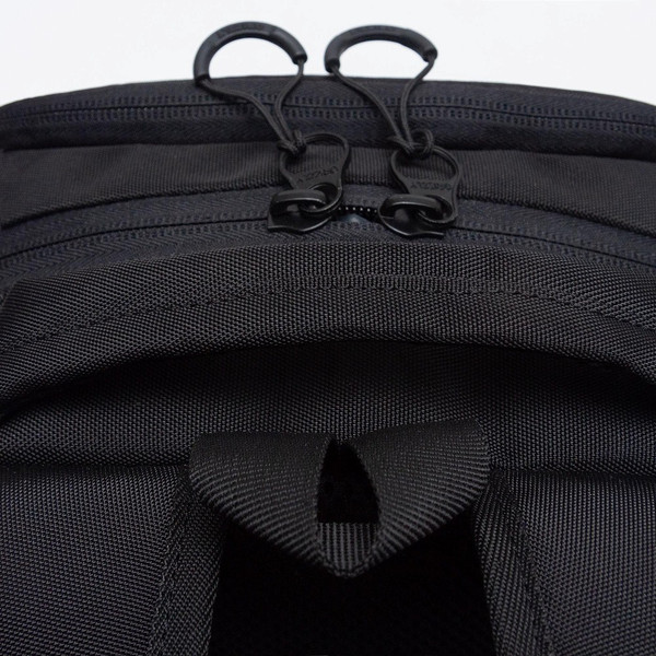 Изображение товара Школьный рюкзак Grizzly RB-551-1 (черный/разноцветный)