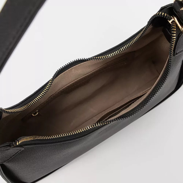 Изображение товара Сумка David Jones 823-CM6930H-BLK (черный)