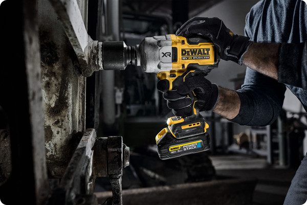 Изображение товара Профессиональный гайковерт DeWalt DCF964NT
