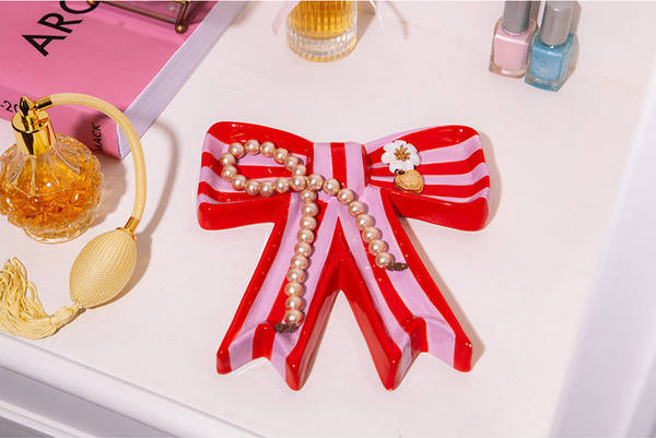 Изображение товара Подставка декоративная Doiy Bow / DYTRTBOW