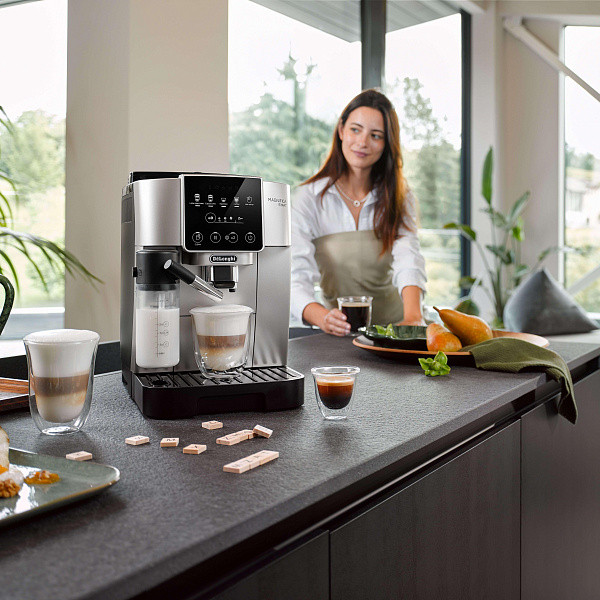 Изображение товара Кофемашина DeLonghi ECAM220.80.SB