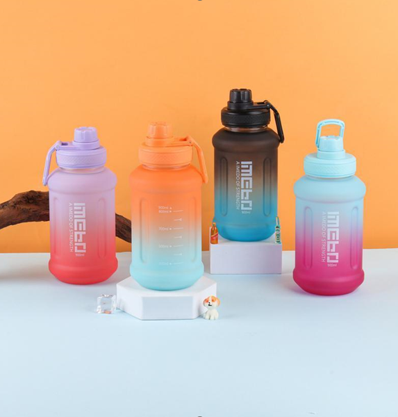 Изображение товара Бутылка для воды Sundays Imebo (900мл, черный)