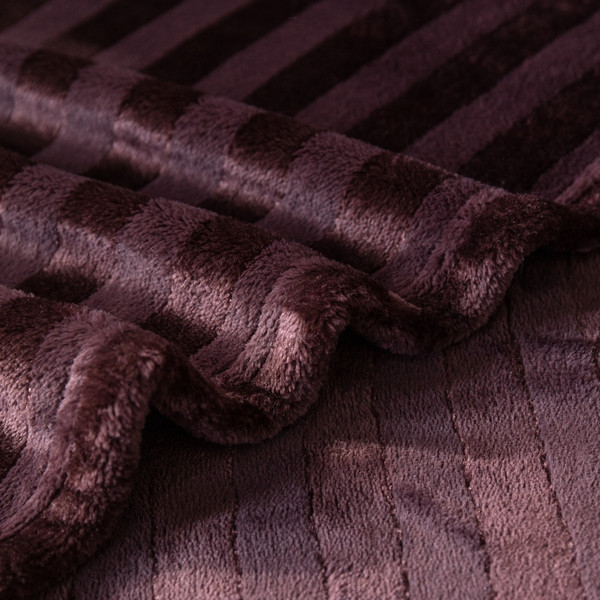 Изображение товара Плед Karven Велсофт Евро / PL 006 SOLID JACQAURD v1/Dark Brown