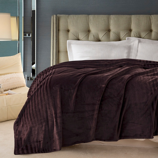 Изображение товара Плед Karven Велсофт Евро / PL 006 SOLID JACQAURD v1/Dark Brown