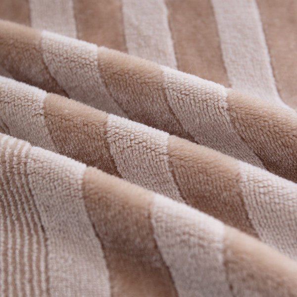 Изображение товара Плед Karven Фланель Евро / PL 006 SOLID JACQAURD v7/Coffee