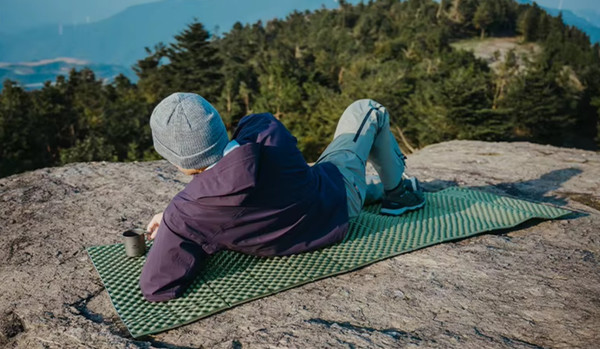 Изображение товара Туристический коврик Naturehike CNK2450WS044-SGR18 (зеленый)