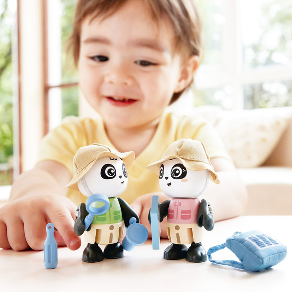 Изображение товара Игровой набор Hape Дружная семья панд Сэм и Пэм / E3424_HP