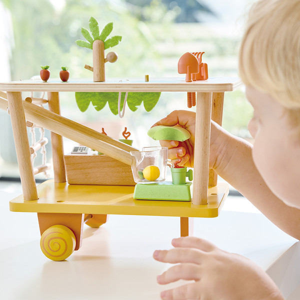 Изображение товара Игровой набор Hape Мини-дом Магазин на колесах / E3429_HP