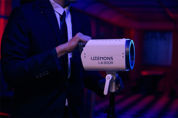 Изображение товара Осветитель студийный Godox Litemons LA300R / 31936
