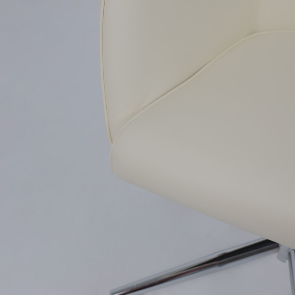 Изображение товара Кресло офисное AksHome Bella XL Chrome (Pegasso крем)