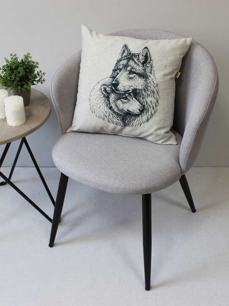 Изображение товара Подушка декоративная MATEX Melange Волк и волчица / 67-016 (серый/бежевый/серый)