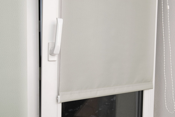 Изображение товара Рулонная штора Delfa Сантайм Уни СРШ-03Д125 (130x170, серый)