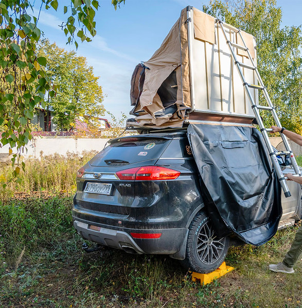 Изображение товара Палатка на крышу автомобиля Риф Soft RT01-140 / RIFRT011406090W (песочный/черный)