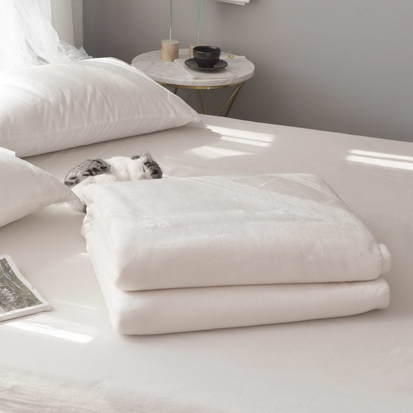 Изображение товара Покрывало Sofi de Marko София 220x240 / Пл-См016-220x240 (молоко 1)