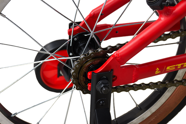 Изображение товара Детский велосипед STARK Foxy Boy 16 2025 (красный матовый/желтый, разобранный, в коробке)