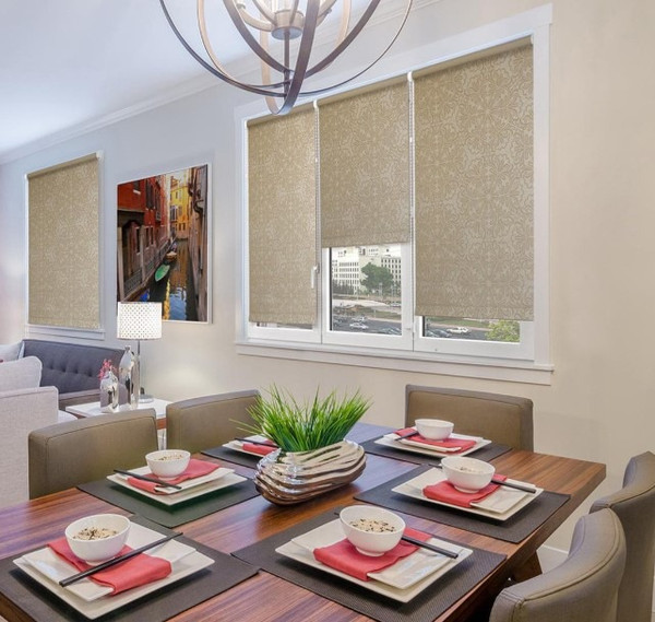 Изображение товара Рулонная штора Delfa Сантайм Металлик Принт СРШ-03Д 7593 (150x170, темно-бежевый)