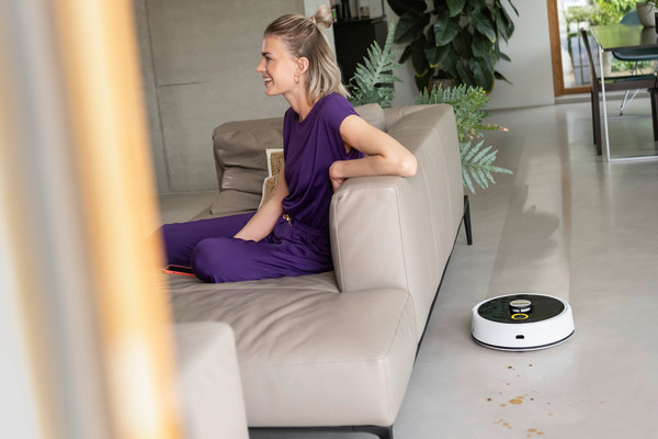 Изображение товара Робот-пылесос Karcher RCF 3 (1.269-660.0)