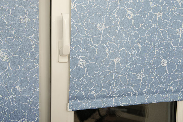 Изображение товара Рулонная штора Delfa Сантайм Металлик Камелия СРШ-03Д 72204 (140x170, серо-голубой)