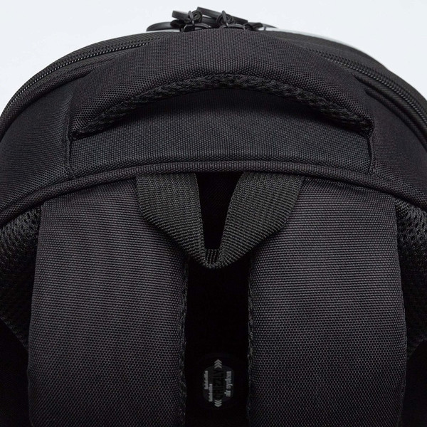 Изображение товара Школьный рюкзак Grizzly RAz-587-6 (черный/серый)