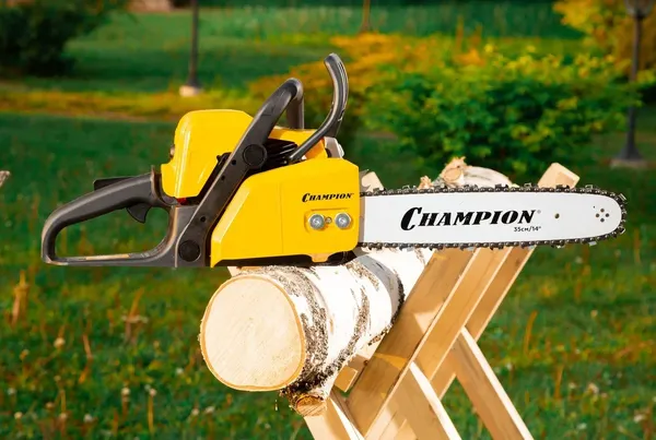 Изображение товара Бензопила цепная Champion 232-14