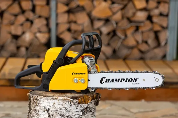 Изображение товара Бензопила цепная Champion 232-14